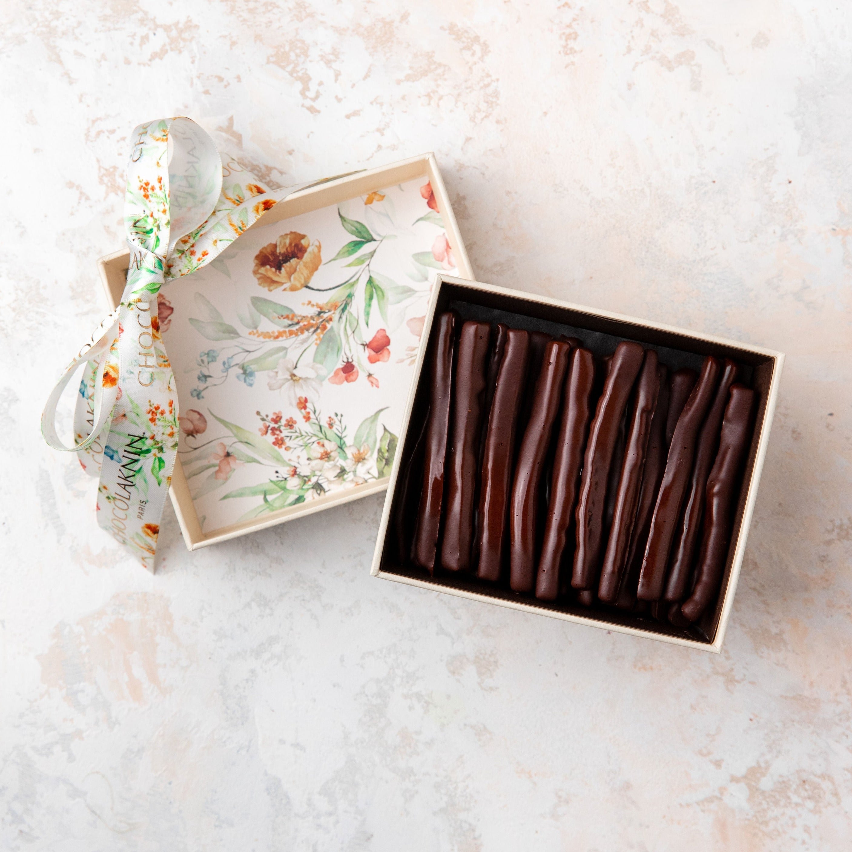 Triomphe Trio – ChocolAknin